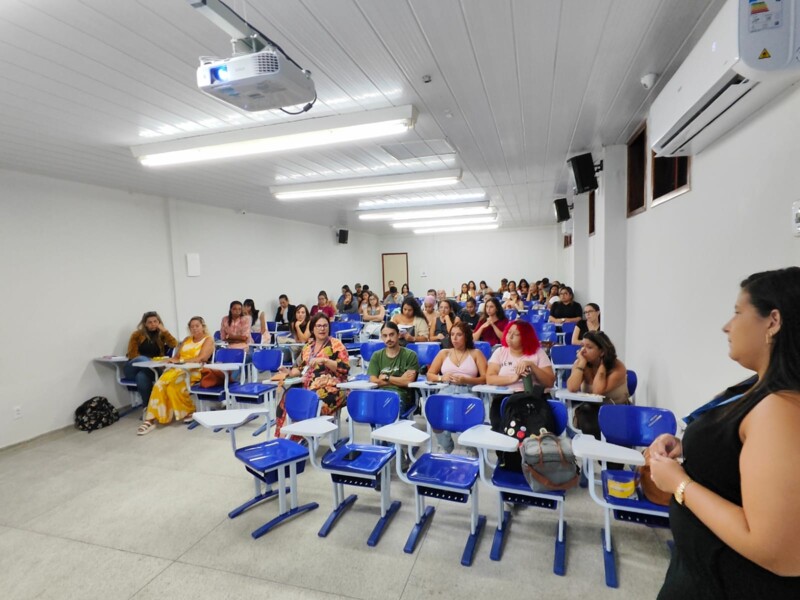 comissao-gestora-sul-fluminense-dialoga-com-estudantes-de-psicologia-sobre-etica-profissional-e-pessoa-juridica-na-universidade-de-vassouras